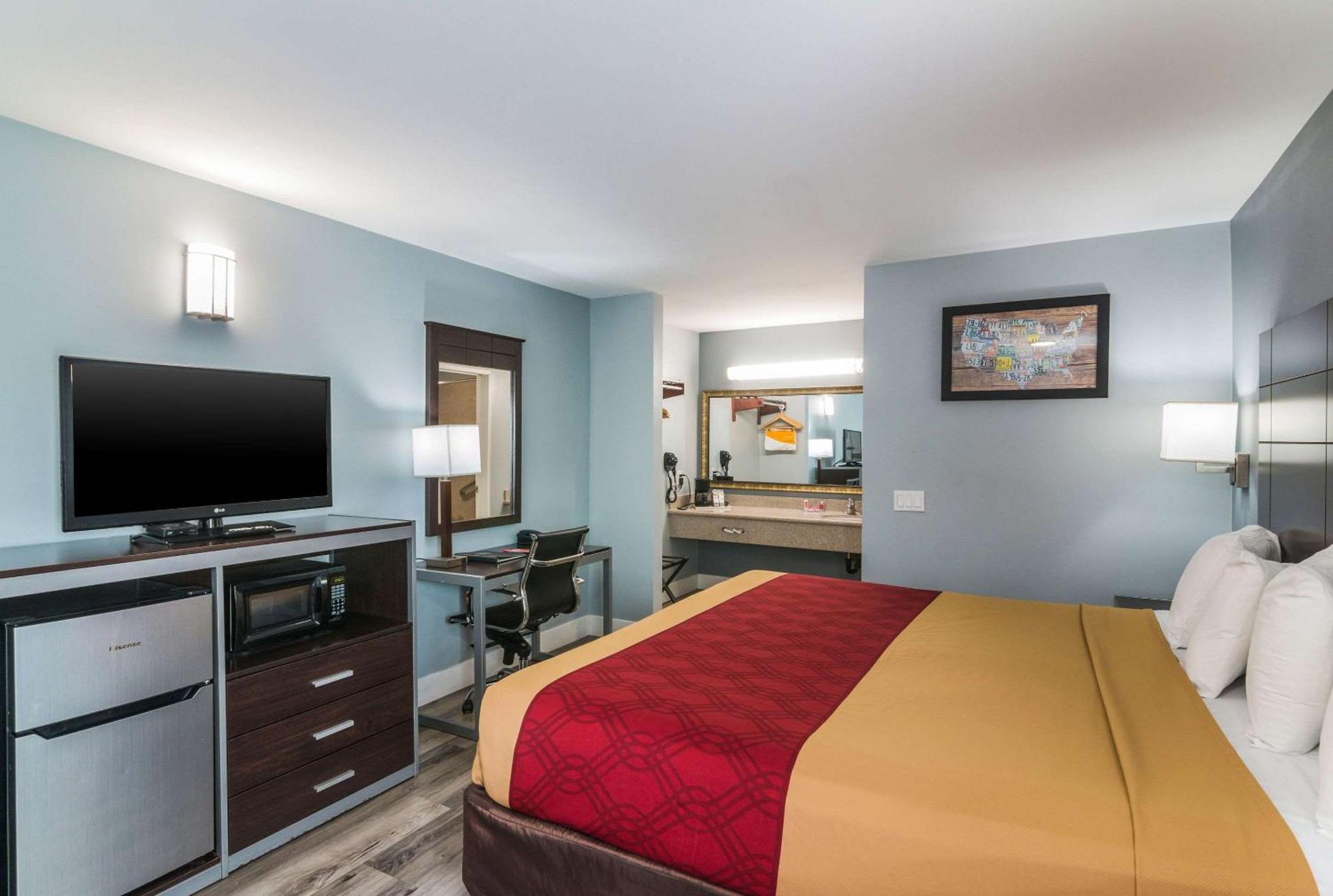 Econo Lodge Hesperia - Victorville I-15 Bagian luar foto
