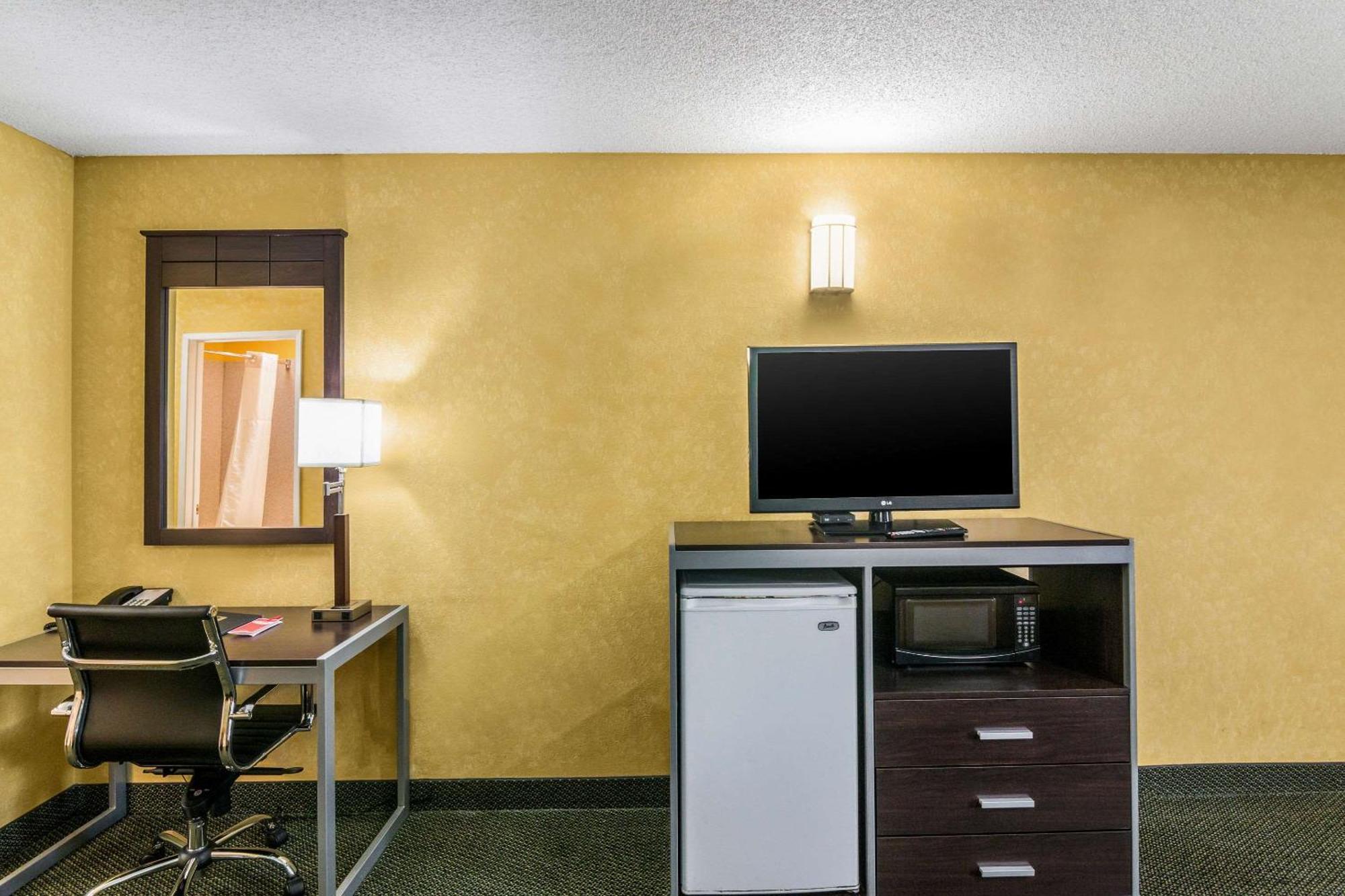Econo Lodge Hesperia - Victorville I-15 Bagian luar foto