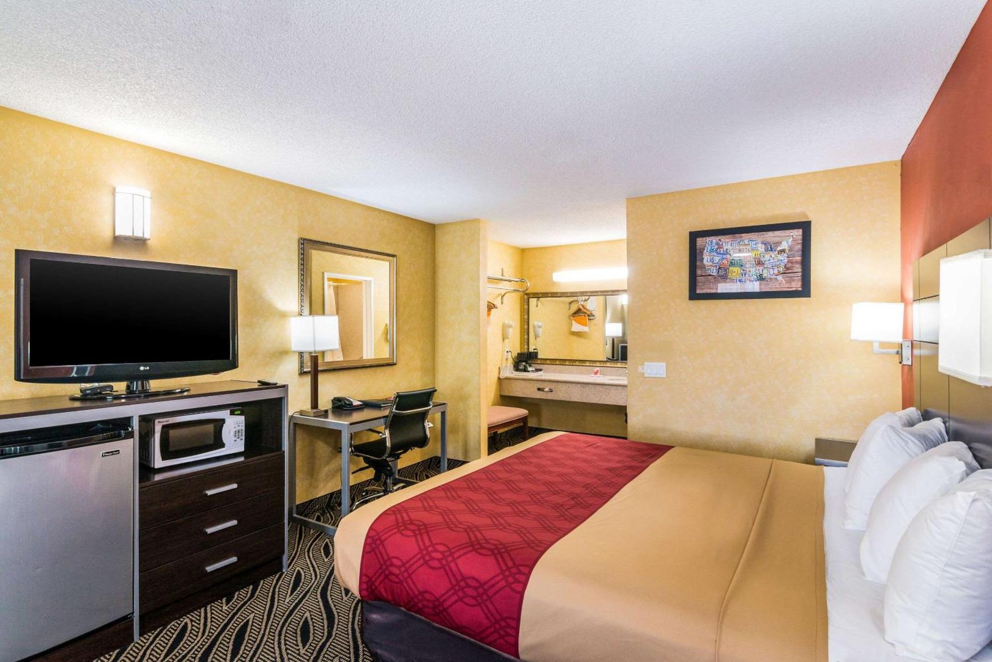 Econo Lodge Hesperia - Victorville I-15 Bagian luar foto