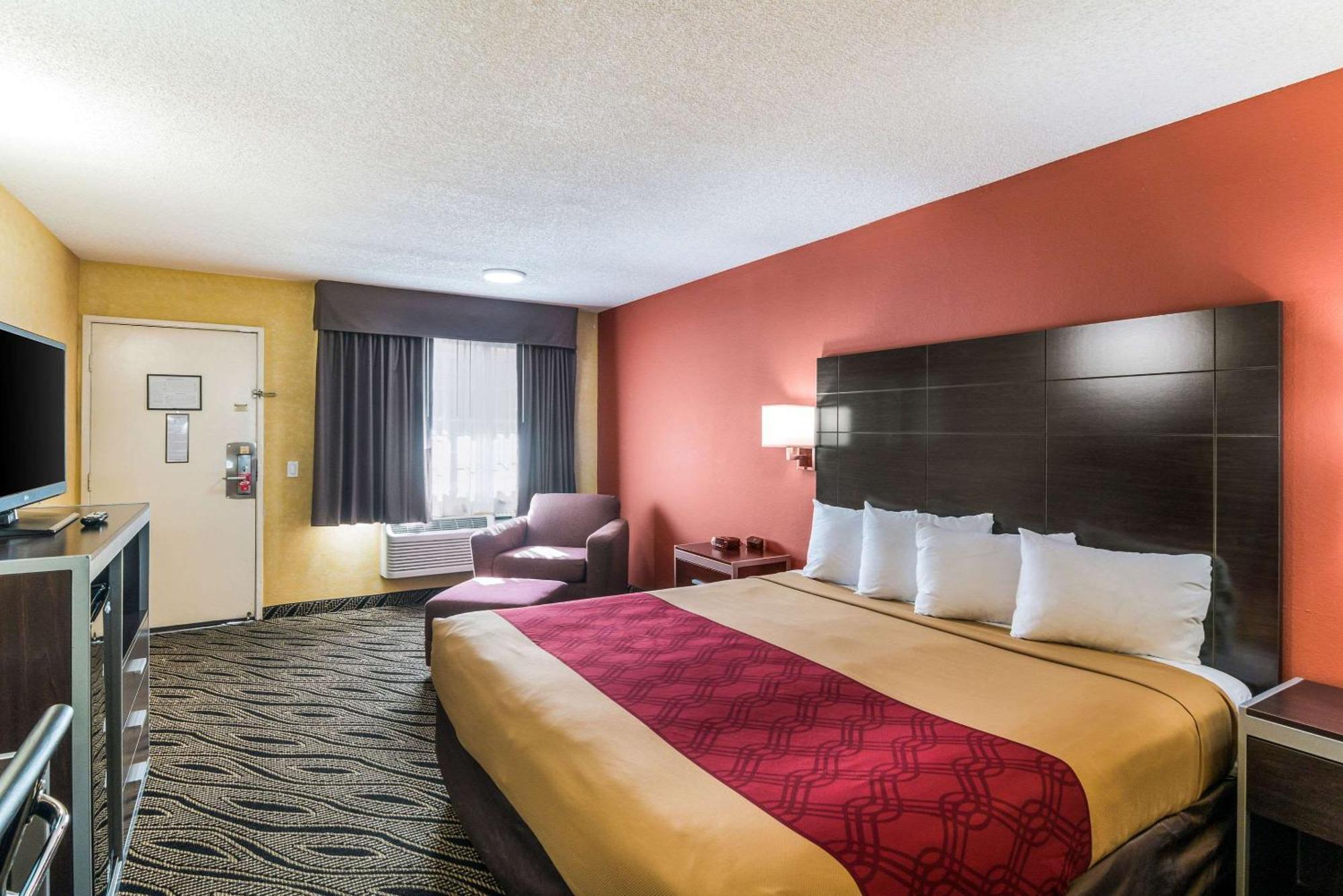 Econo Lodge Hesperia - Victorville I-15 Bagian luar foto